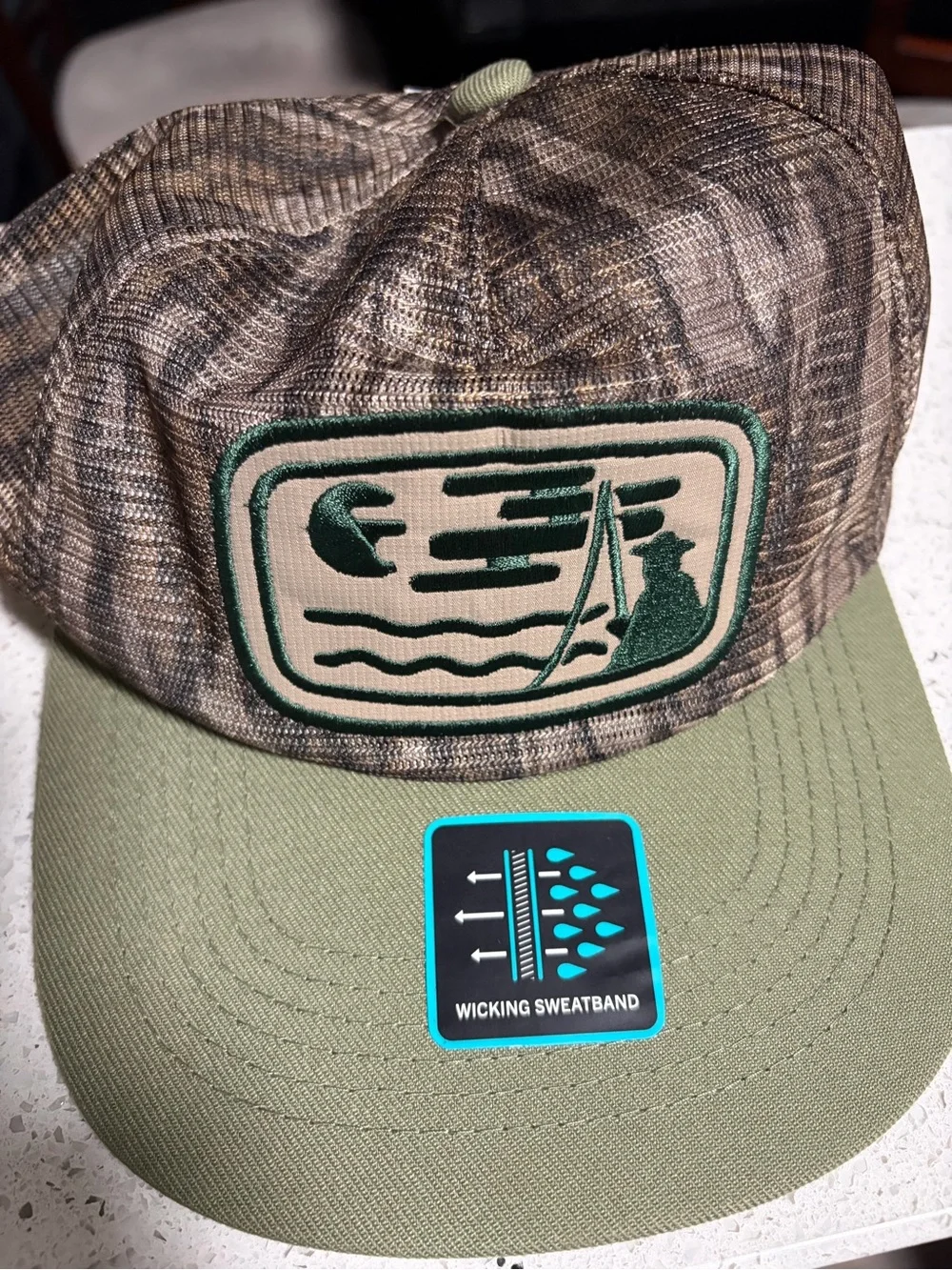 NWT Mossy Oak Men’e Adjustable Camo SnapBack Hat-Outdoor Fishing Patch